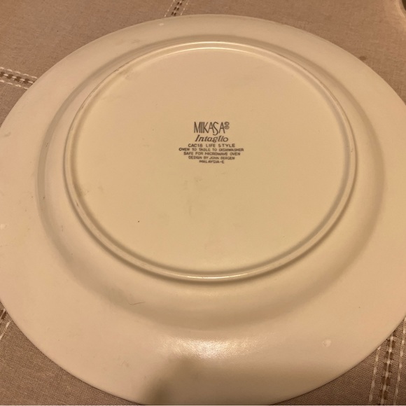 Mikasa Intaglio CAC18 Life Style 13 inch serving plate - Picture 2 of 2